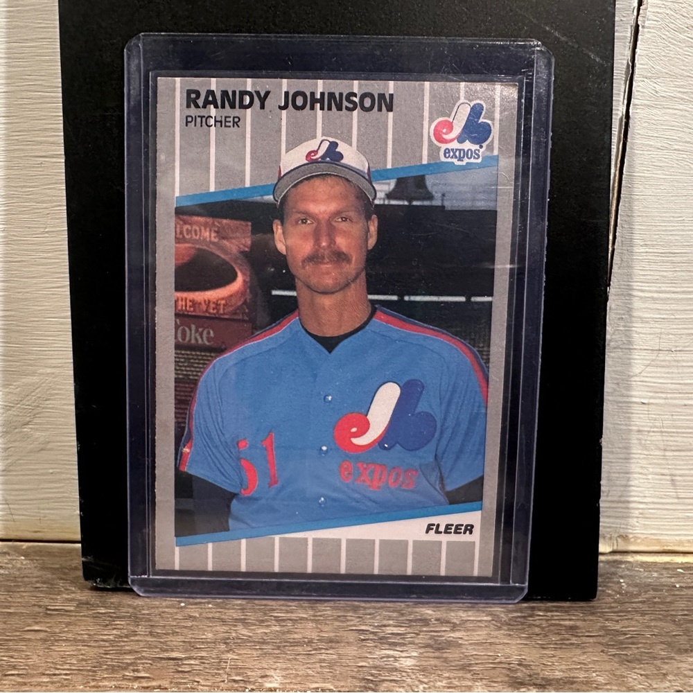 RANDY JOHNSON RC 1989 FLEER #381 ROOKIE BASEBALL CARD MONTREAL EXPOS ERROR CARD